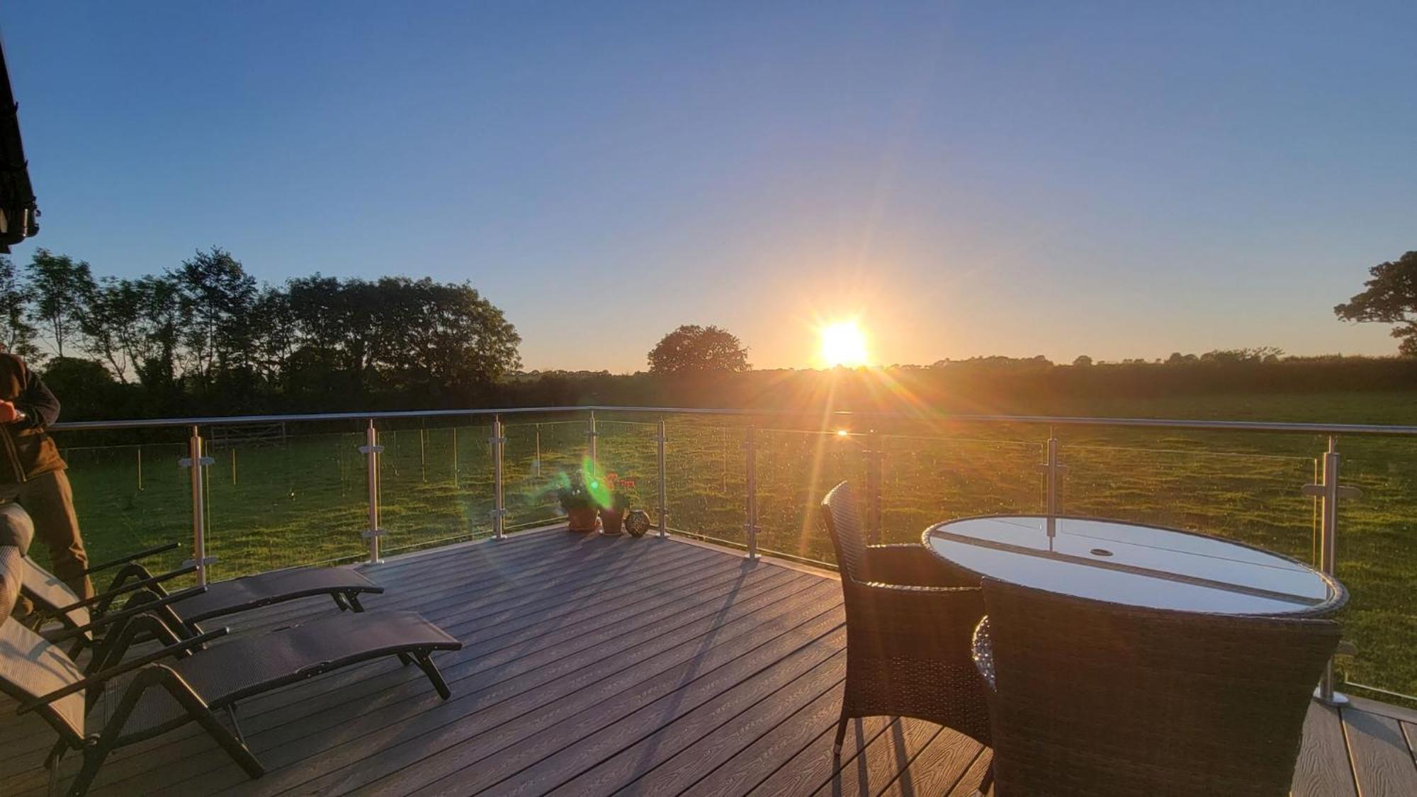18th Century Renovated Barn In Beautiful Devon Countryside *