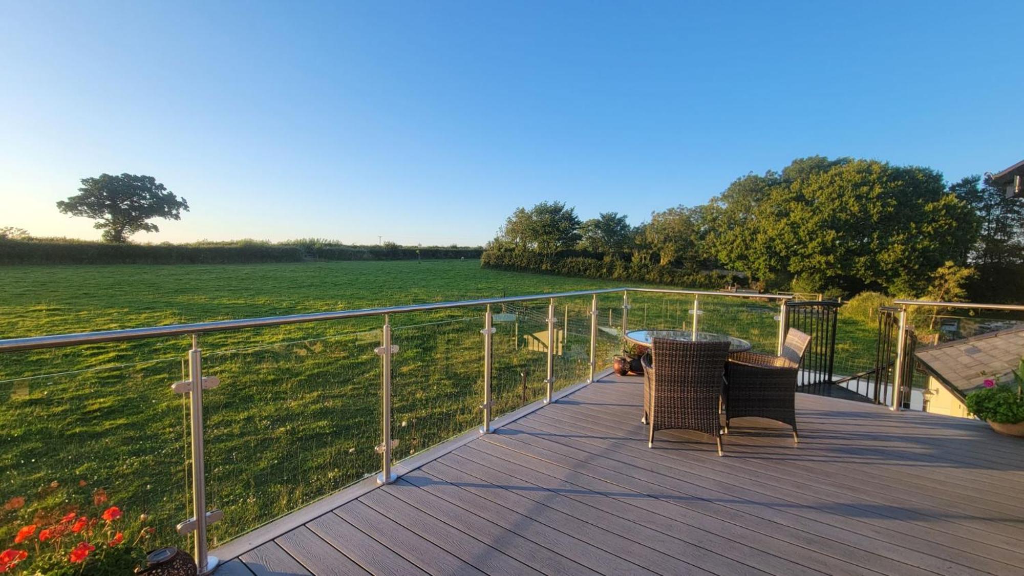 18th Century Renovated Barn In Beautiful Devon Countryside